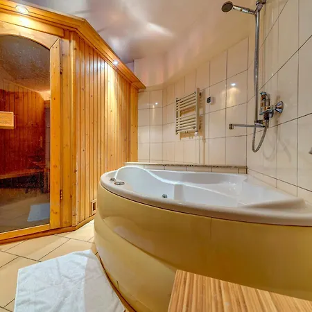 펜션 Zameczek By Interhome Falsztyn